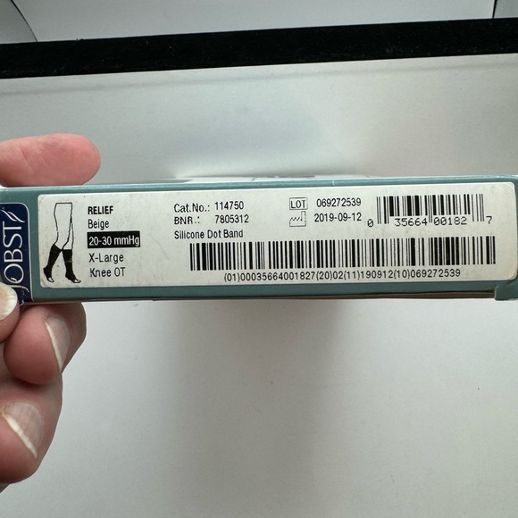 NEW Jobst Relief Comp. 20-30 mmHg X-Large Knee High Stockings Support Beige - Picture 4 of 10